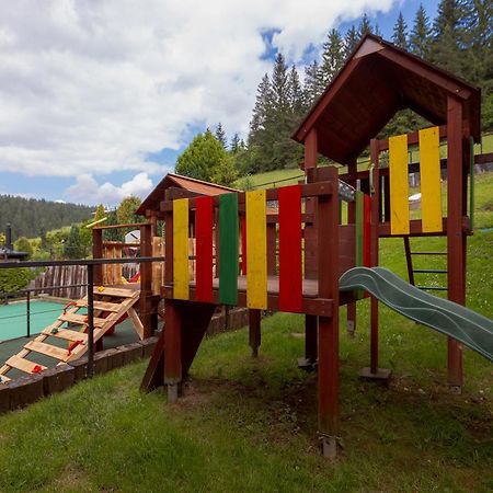 Wellness Rezort Janosikov Dvor Zázrivá Exteriör bild