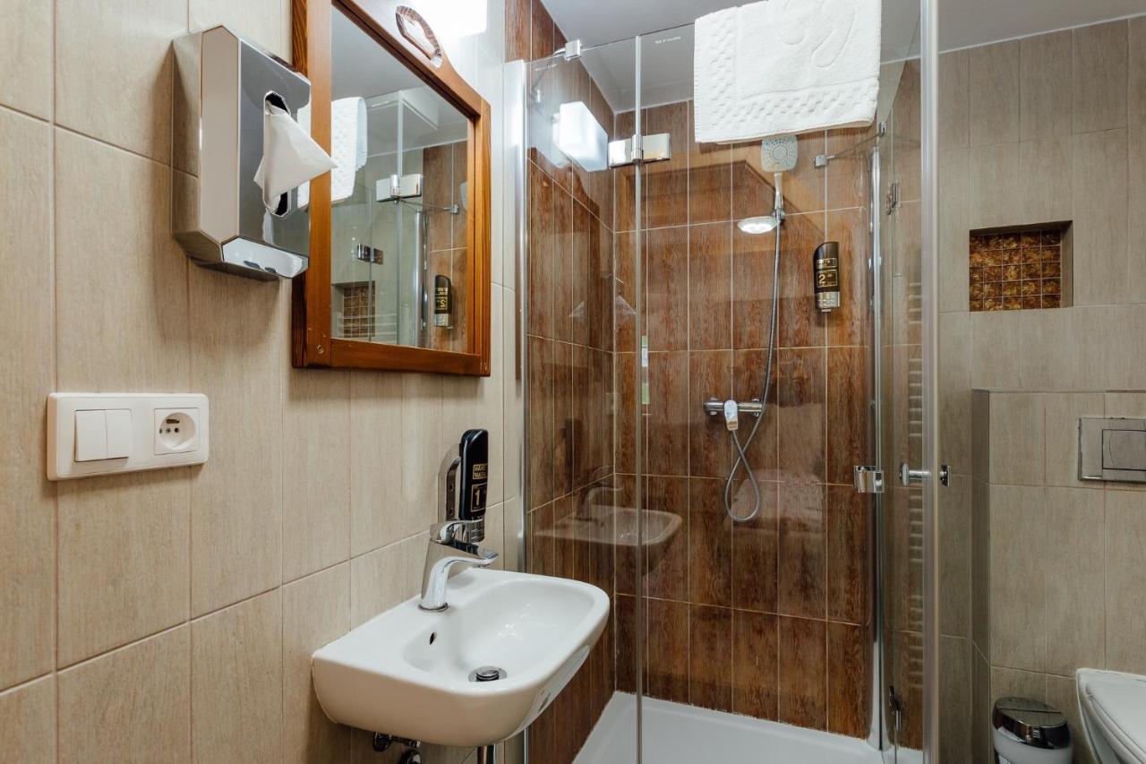 Wellness Rezort Janosikov Dvor Zázrivá Exteriör bild